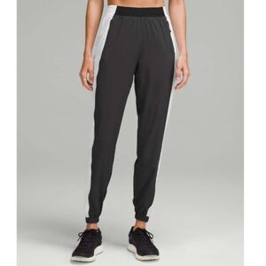 Lululemon Adapter State High-Rise Black/White Colorblock  Joggers Size 12